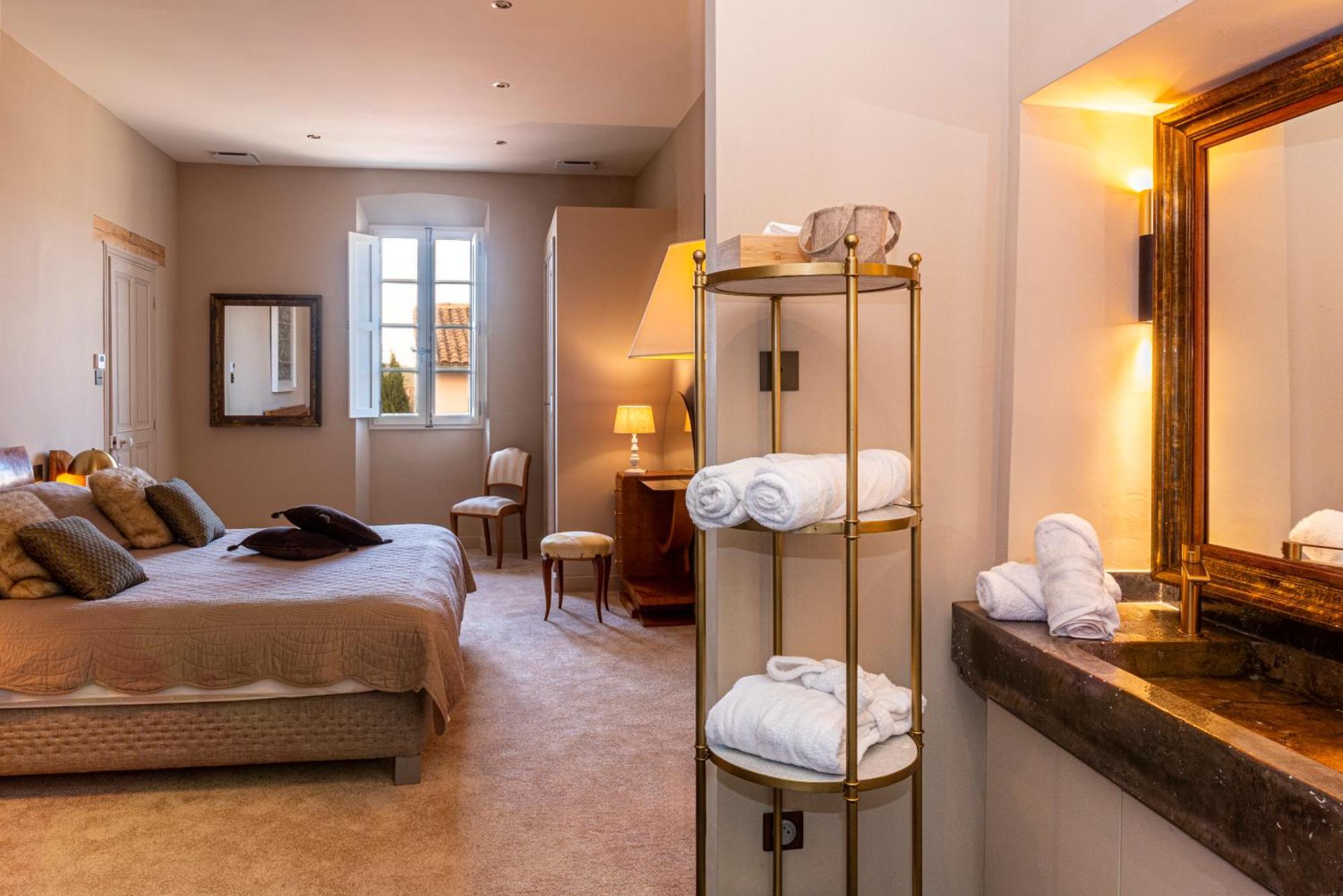 Palais Aoma, Hotel Particulier De Luxe En Provence LʼIsle-sur-la-Sorgue المظهر الخارجي الصورة