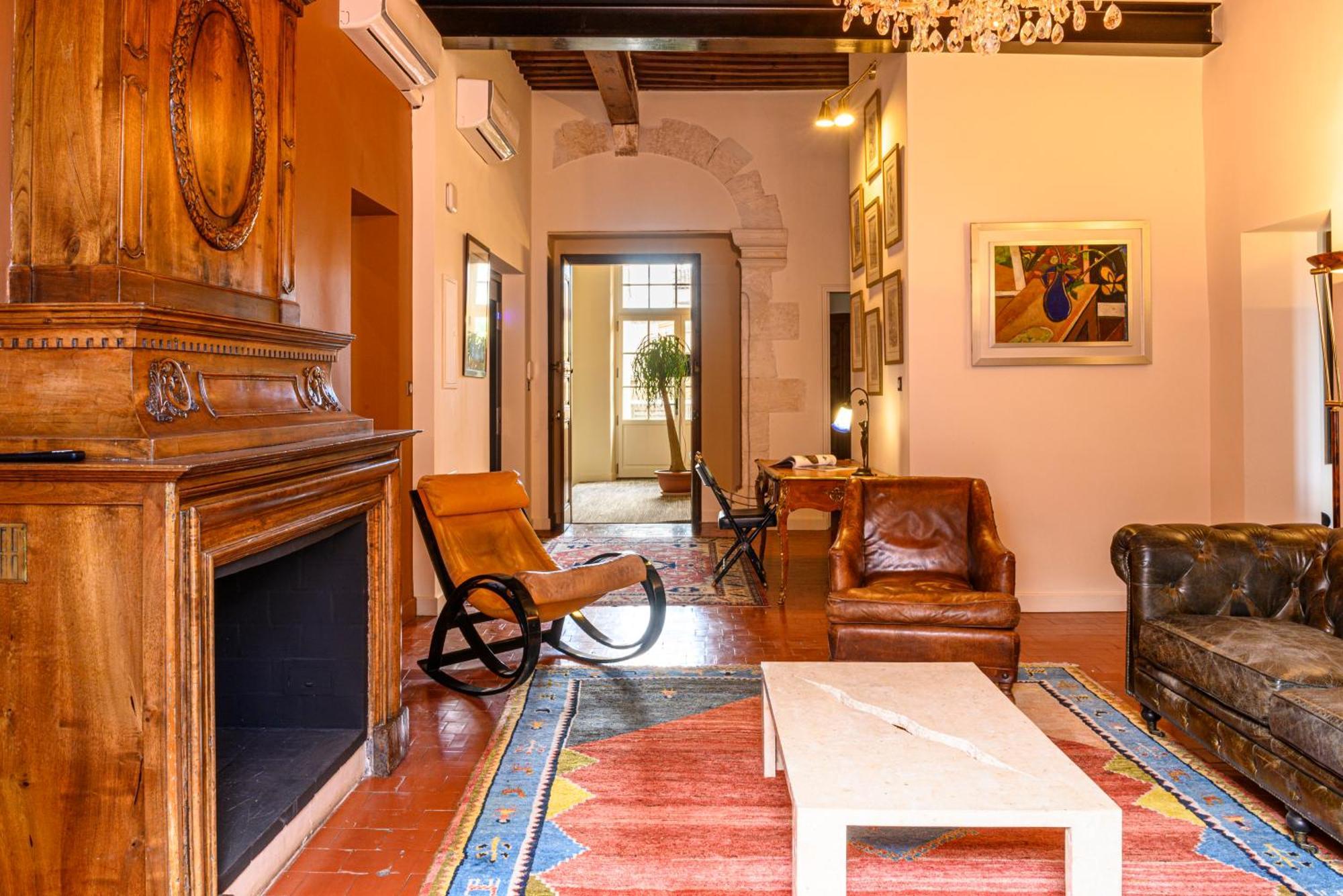 Palais Aoma, Hotel Particulier De Luxe En Provence LʼIsle-sur-la-Sorgue المظهر الخارجي الصورة